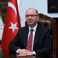 Mehmet Fatih Serdengeçti Kimdir? Hayatı ve Biyografisi